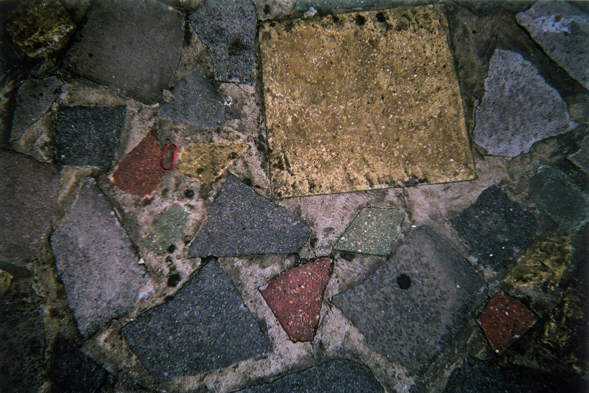 Crazy paving